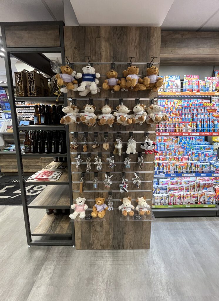 Habillage d'un pilier par panneau rainuré - Optimisation et placement produits