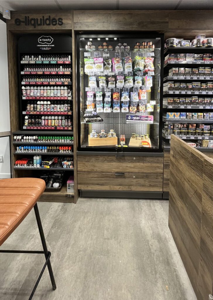 Mural avec vitrine - Mobilier bois tabac Presse