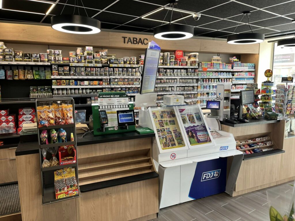 Comptoir du tabac presse - Mural bois pour le tabac