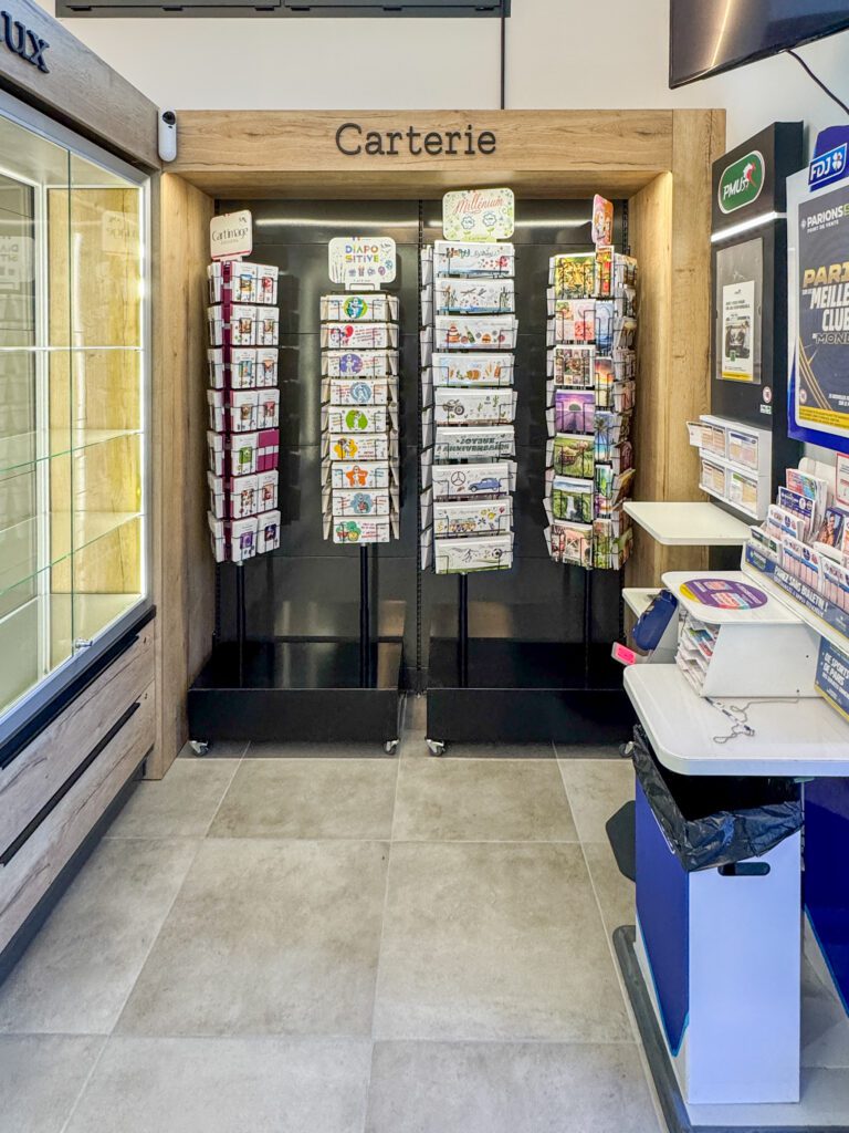 Corner caterie dans tabac presse de Vacqueyras